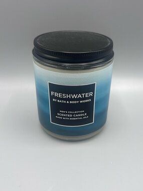 Bath & Body Works Men’s Collection Freshwater 1-Wick Scented Candle 7 oz